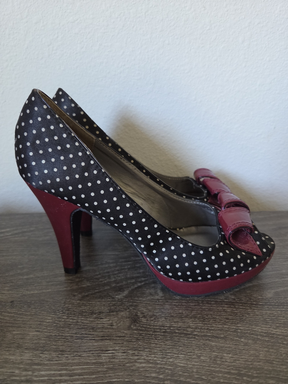 Madden Girl Kiarra Black & Red Polka Dot Bow Peeptoe Stiletto Size 7.5